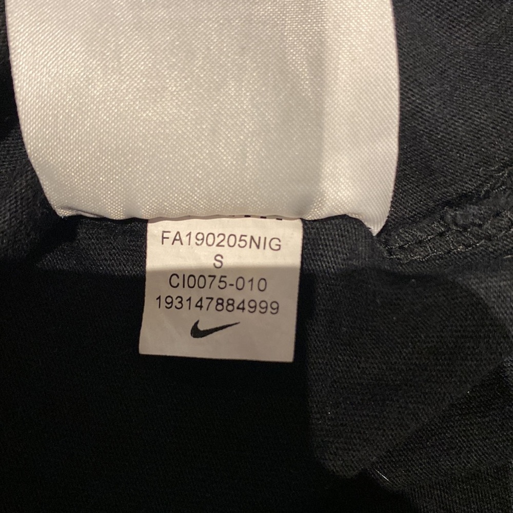 Nike Tee - Picture 6 of 6
